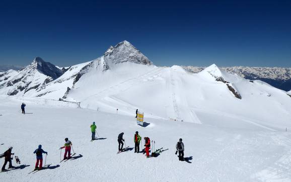 Höchste Talstation im Tiroler Unterland – Skigebiet Hintertuxer Gletscher