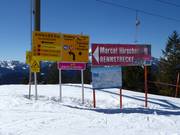 Pistenausschilderung in der Skiregion Dachstein West