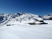Blick zum höchsten Punkt im Skigebiet