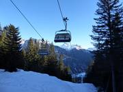 Pescul-Fertazza - 4er Hochgeschwindigkeits-Sesselbahn (kuppelbar) mit Abdeckhauben