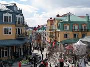 Im Village gibt es Bars und nette Einkehrmöglichkeiten