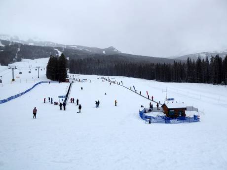Skigebiete für Anfänger in Alberta's Rockies – Anfänger Lake Louise