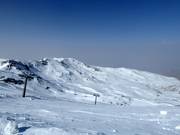 Blick vom höchsten Punkt im Skigebiet Sierra Nevada