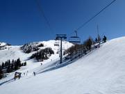 Mit der 6er-Sesselbahn geht es zum Krvavec-Gipfel auf 1853 m