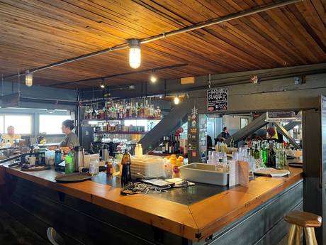 Après-Ski British Columbia – Après-Ski Red Mountain Resort – Rossland