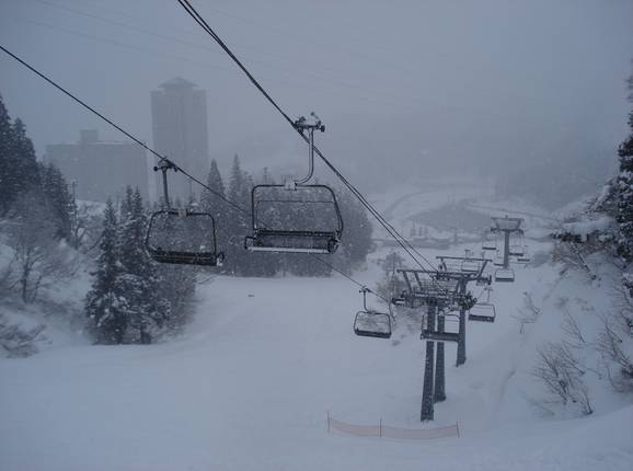 Lift 3 Main - 4er Hochgeschwindigkeits-Sesselbahn (kuppelbar)