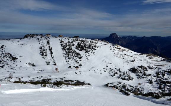 Skifahren in den Salzkammergut-Bergen