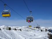 Tamai 2000 - 4er Hochgeschwindigkeits-Sesselbahn (kuppelbar) mit Abdeckhauben
