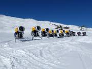 Die Schneekanonen warten auf den nächsten Einsatz