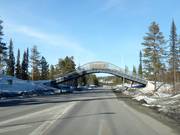 Straße zum Skigebiet Dundret Lapland