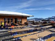 Basislager am Dorflift