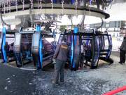 Das freundliche Personal ist am Einstieg präsent