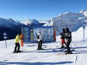 Informationstafel auf der Piste