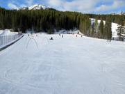 Anfängerbereich mit Förderbändern direkt an der Talstation
