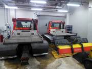 Die beiden Pistenfahrzeuge der Skihalle Ski Egypt