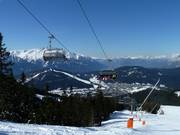 Rosshüttenexpress - 6er Hochgeschwindigkeits-Sesselbahn (kuppelbar) mit Abdeckhauben und Sitzheizung