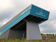 Die Skihalle von außen