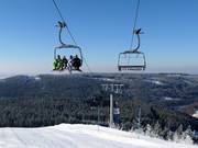 A. Lanova Draha Pstruží - 4er Hochgeschwindigkeits-Sesselbahn (kuppelbar)