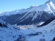 Zentrum von Galtür (ca. 2 km zum Skigebiet)