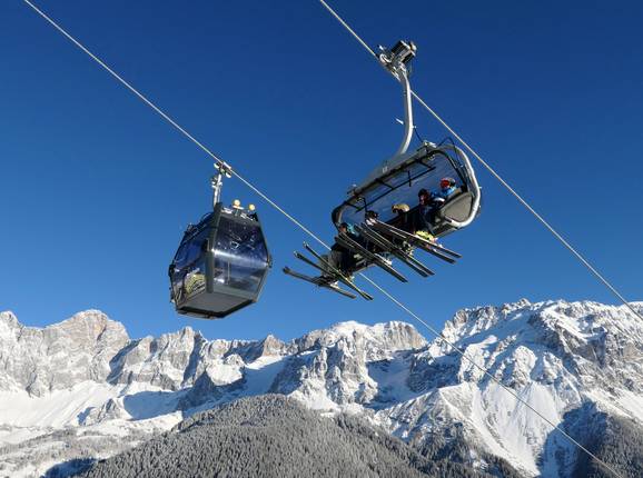 Rittisbergbahn - Kombibahn mit 6er Sessel und 10er Gondel