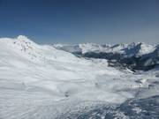 Blick über das Skigebiet von Arosa