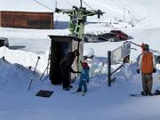 An den Schleppliften wird immer der Bügel gereicht