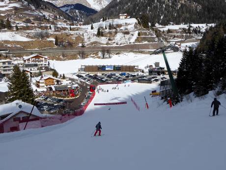 Sellaronda: Anfahrt in Skigebiete und Parken an Skigebieten – Anfahrt, Parken Gröden (Val Gardena)