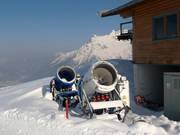 Schneekanonen am Berg