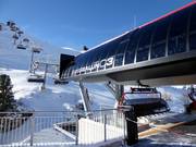 Sassgalun - 8er Hochgeschwindigkeits-Sesselbahn (kuppelbar) mit Abdeckhauben und Sitzheizung