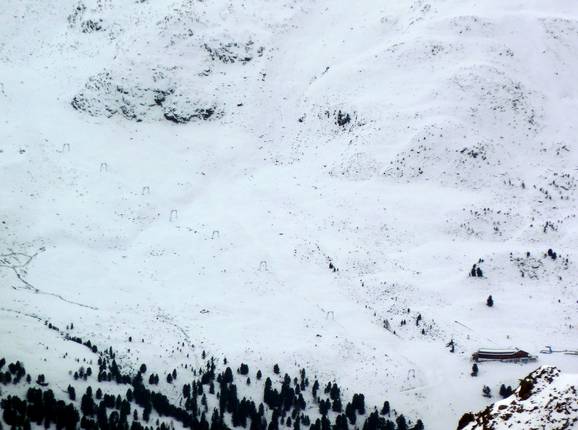 Blick vom Kaunertaler Gletscher auf das Skigebiet Maseben