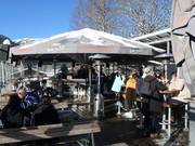 Après-Ski Tipp Schirmbar Plattform - Après-Ski Bar Riezlern
