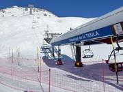 Toula - 4er Hochgeschwindigkeits-Sesselbahn (kuppelbar)