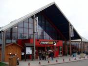 Eingang zur Skihalle