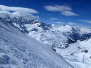 Endlose Tiefschneehänge auf der Lagalb