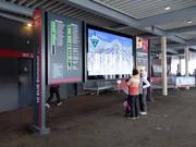 Detaillierte Informationstafel an der Talstation