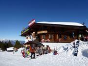 Einkehrschwung vor der Talabfahrt im Zirmstadl