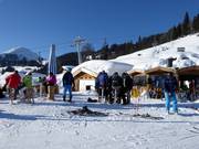 Glühbirnstadl im Bereich Brixen im Thale