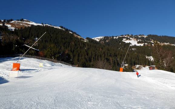 Familienskigebiete Lechtal – Familien und Kinder Jöchelspitze – Bach