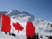 Kanadische Fahne und Blick zum Peak