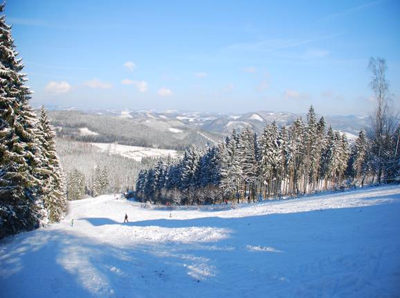 Herrlich breit – Piste an der Hohen Bracht