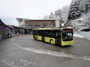 Skibus an der Talstation Kreuzjochbahn
