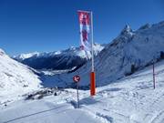 Fahnen bei den Parkstationen