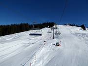 Filzbodenbahn - 6er Hochgeschwindigkeits-Sesselbahn (kuppelbar)