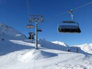 Neuhütten - 6er Hochgeschwindigkeits-Sesselbahn (kuppelbar) mit Abdeckhauben