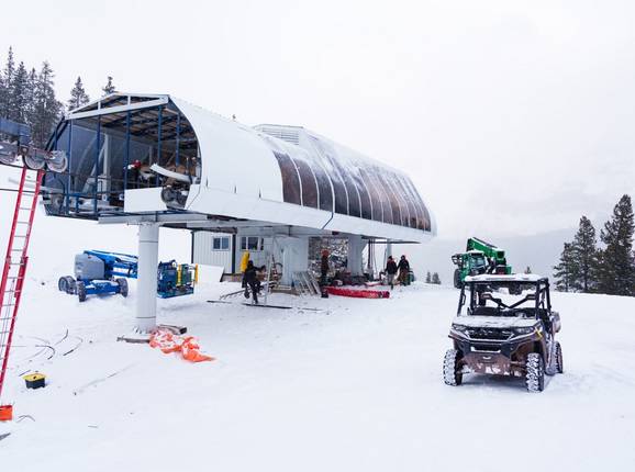 Stagecoach Express - © Castle Mountain Resort