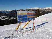 Pistenausschilderung im Skigebiet Carezza