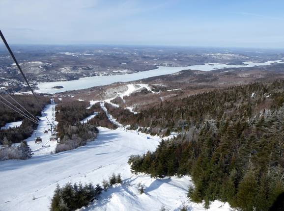 Blick vom Gipfel auf den Lac Tremblant