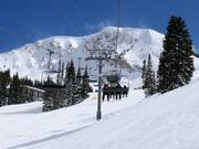 Collins - 4er Hochgeschwindigkeits-Sesselbahn (kuppelbar)