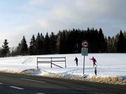 Jenseits der Straße: Loipen am Sahnehang