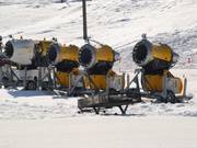 Italienische Schnee-Erzeuger im französischem Schnee